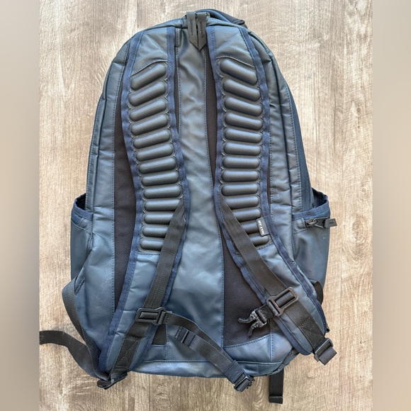 nike backpacks cheap amazon Unisex Adult Gameday Brasilia X Backpack (24L or 30L) Ohio State Buckeyes Made from durable polyester Men's Apparel Size:XL Carry your game in